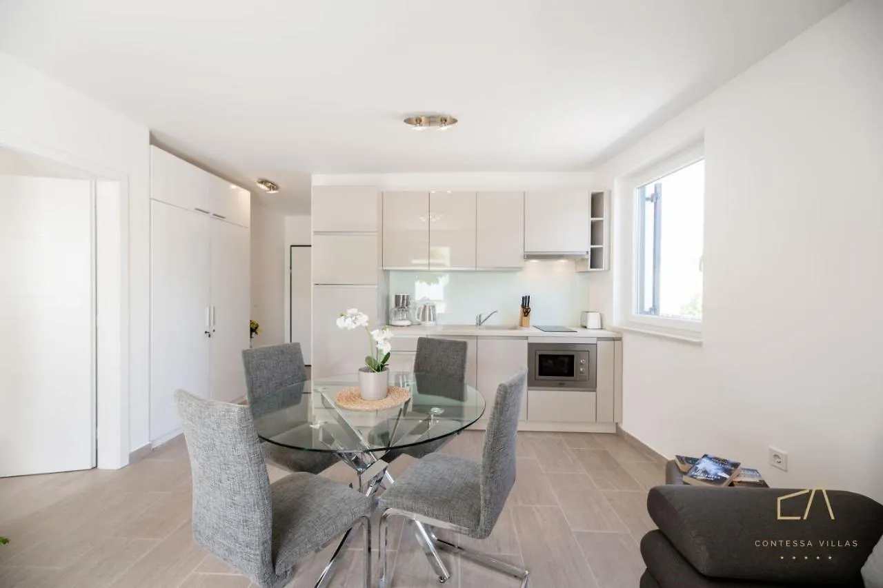 Apartments Iskra مالينسكا كرواتيا