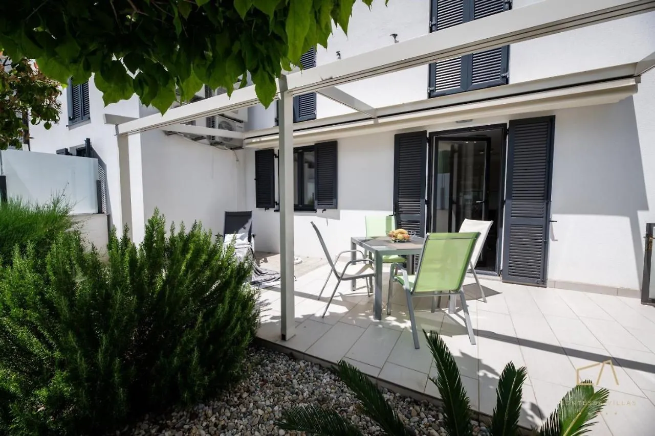 Apartments Iskra مالينسكا 4*,